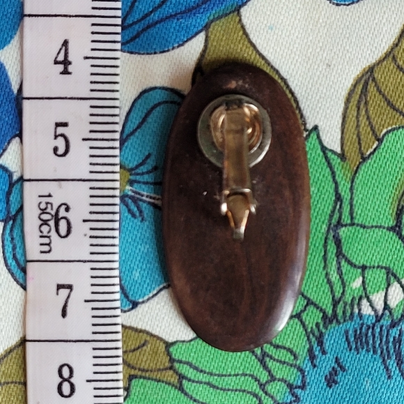 Vintage Wooden Clip-On Earrings - Picture 7 of 7